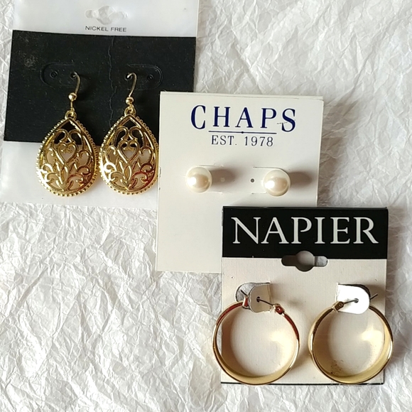 🦋 NAPIER, CHAPS PIERCED EARRINGS - HOOPS, PEARL STUDS - Picture 1 of 7